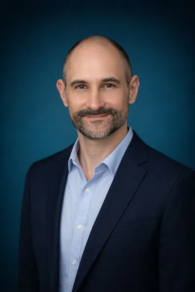 Professional photo of Jason Spees, PhD, MaOM, APRN, L.Ac.
